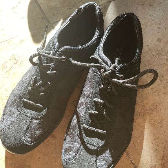Brand new coach shoes - Picture 2 of 2